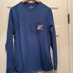 Vineyard Vines Men's Winter Sledding Dog Pocket Blue L/S T-Shirt Sz S